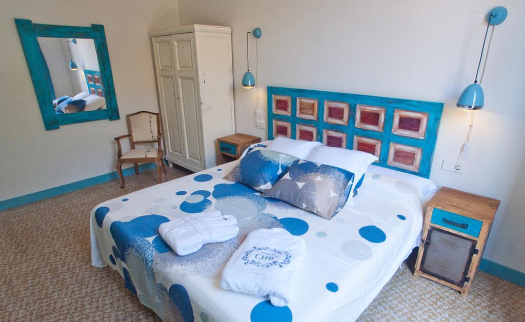 Hotel Hostal Chic Sant Feliu de Guíxols Oda fotoğraf
