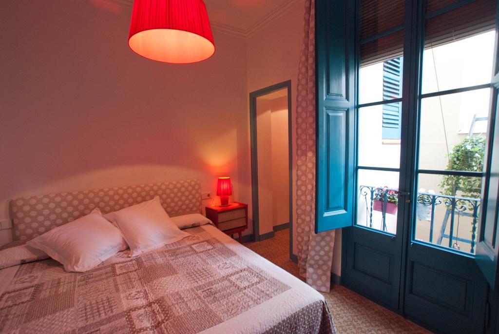 Hotel Hostal Chic Sant Feliu de Guíxols Oda fotoğraf