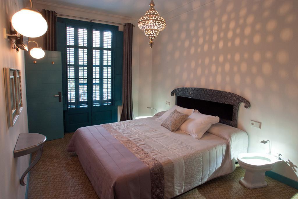 Hotel Hostal Chic Sant Feliu de Guíxols Oda fotoğraf