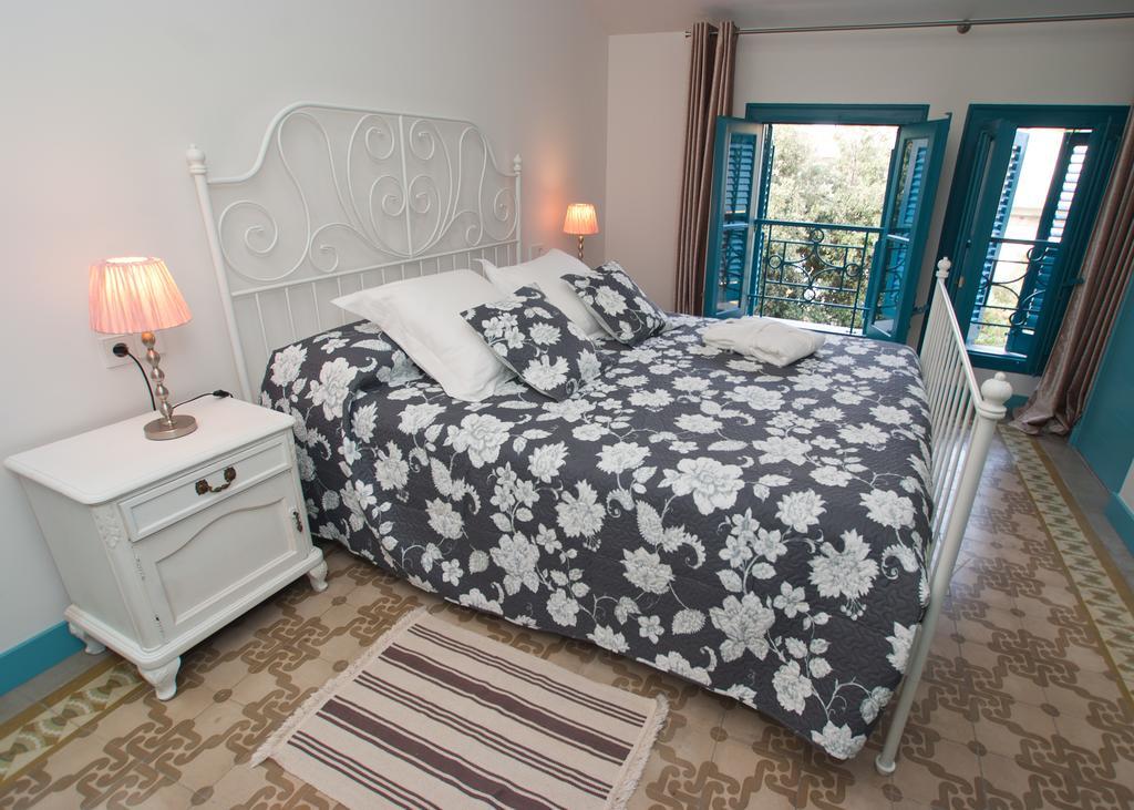 Hotel Hostal Chic Sant Feliu de Guíxols Oda fotoğraf