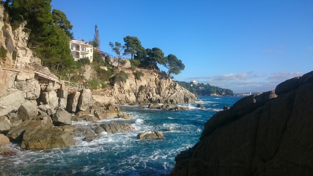 Hotel Hostal Chic Sant Feliu de Guíxols Dış mekan fotoğraf