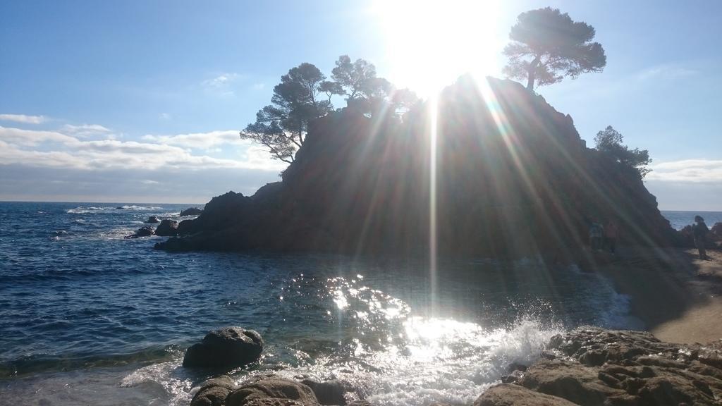 Hotel Hostal Chic Sant Feliu de Guíxols Dış mekan fotoğraf